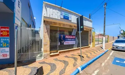 Sala Comercial para alugar em Centro de 291.00m² com 2 Quartos