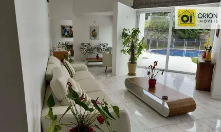 Casa de Condomínio para venda em Aldeia Da Serra de 400.00m² com 4 Quartos, 2 Suites e 5 Garagens