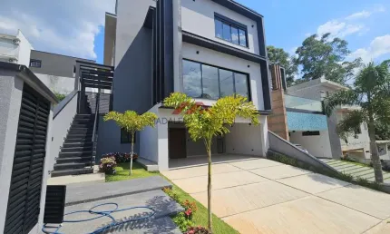 Casa de Condomínio para venda em Mogi Moderno de 240.00m² com 3 Quartos, 3 Suites e 4 Garagens