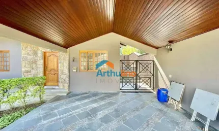 Casa de Condomínio para venda em São Paulo Ii de 318.00m² com 3 Quartos, 1 Suite e 4 Garagens