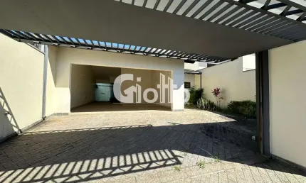 Casa para venda em Vila Oliveira de 294.00m² com 3 Quartos, 1 Suite e 3 Garagens