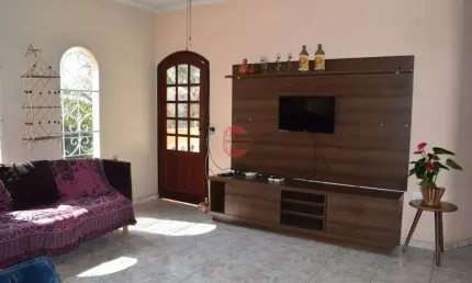 Fazenda / Sítio para venda em Chácaras Clube Castanheiro de 1500.00m² com 3 Quartos e 4 Garagens