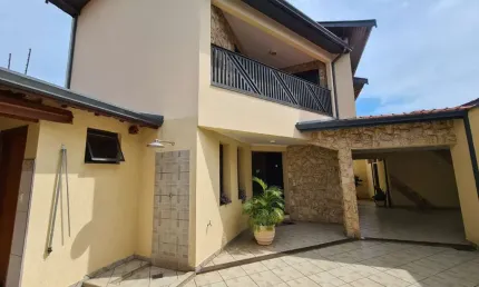 Casa para venda em Nova Piracicaba de 206.00m² com 3 Quartos, 1 Suite e 2 Garagens
