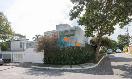 Casa para venda em Granja Julieta de 441.00m² com 4 Quartos, 4 Suites e 3 Garagens