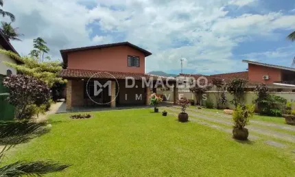 Casa para venda em Praia Da Lagoinha de 441.00m² com 3 Quartos, 2 Suites e 4 Garagens