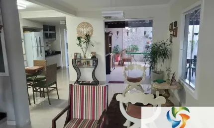 Casa de Condomínio para venda em Parque Villa Flores de 137.00m² com 3 Quartos, 1 Suite e 2 Garagens