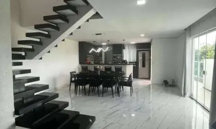 Sobrado para venda em Cezar De Souza de 200.00m² com 3 Quartos, 1 Suite e 2 Garagens