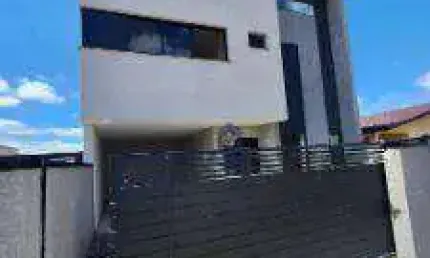 Sobrado para venda em tingui de 140.00m² com 3 quartos, 3 suites e 2 garagens