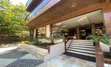 Apartamento para venda em Barra Da Tijuca de 193.00m² com 4 Quartos, 2 Suites e 2 Garagens