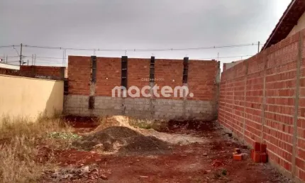 Terreno à venda no Centro, Jardinópolis 