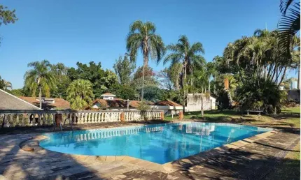 Casa para venda em centro de 422.40m² com 5 quartos, 1 suite e 8 garagens