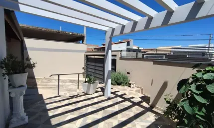 Casa para venda em lívia ii de 130.00m² com 2 quartos, 1 suite e 2 garagens