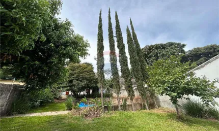 Casa para venda em distrito industrial de 130.00m² com 3 quartos, 1 suite e 4 garagens