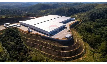 Galpão / depósito / armazém para alugar em araçariguama de 3788.07m² com 12 garagens
