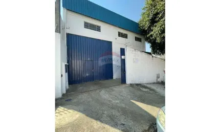 Galpão / depósito / armazém para alugar em além ponte de 117.00m² com 10 garagens