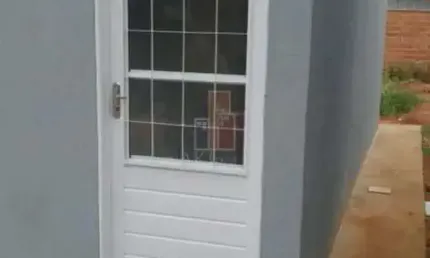 Casa para alugar em vila garcia de 26.00m² com 1 quarto e 1 garagem