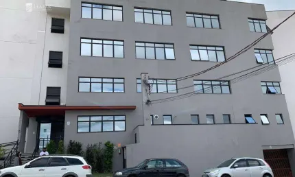 Sala comercial para alugar em centro de 75.00m² com 1 garagem
