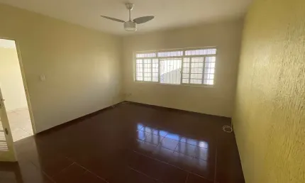 Casa para venda em vila bianchi de 165.00m² com 3 quartos e 4 garagens