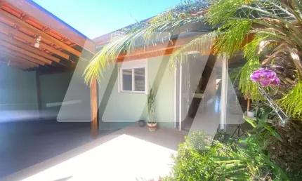 Casa para venda em são pedro de 160.00m² com 3 quartos, 1 suite e 5 garagens