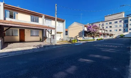 Sobrado para venda em alto boqueirão de 76.00m² com 3 quartos e 2 garagens
