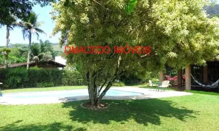 Casa para venda em praia dura de 2021.00m² com 4 quartos, 4 suites e 5 garagens