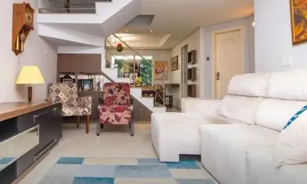 Sobrado para venda em hauer de 209.00m² com 4 quartos, 1 suite e 2 garagens