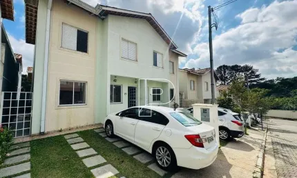 Casa de condomínio para venda em granja viana de 110.00m² com 3 quartos, 1 suite e 2 garagens