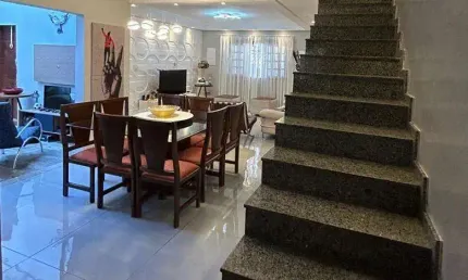 Casa para venda em vila lavínia de 174.00m² com 3 quartos, 1 suite e 2 garagens