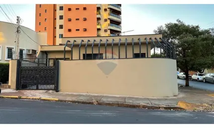 Casa para venda em centro de 214.01m² com 5 quartos e 1 garagem