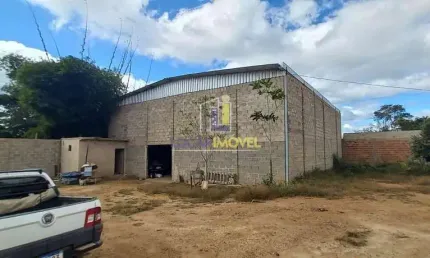 Galpão / depósito / armazém para alugar em distrito industrial de 300.00m²