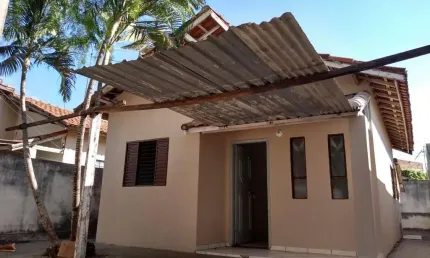 Casa para alugar em residencial monte líbano de 65.00m² com 2 quartos e 2 garagens