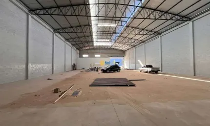 Galpão / depósito / armazém para alugar em distrito industrial jorge issa junior de 760.00m²