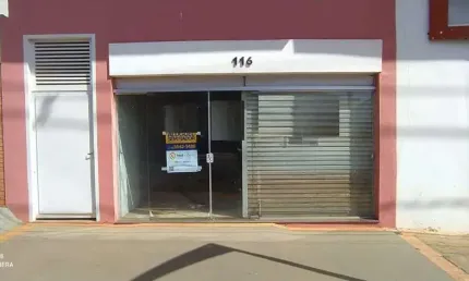 Galpão / depósito / armazém para alugar em centro de 505.00m²