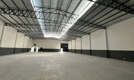 Galpão / depósito / armazém para alugar em residencial portal da pérola de 700.00m²
