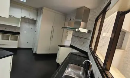 Apartamento para venda em centro de 187.00m² com 3 quartos, 3 suites e 2 garagens