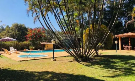Chácara para venda em centro de 665.00m² com 6 quartos, 4 suites e 6 garagens