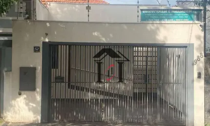 Casa para venda em centro de 157.00m² com 3 quartos e 2 garagens