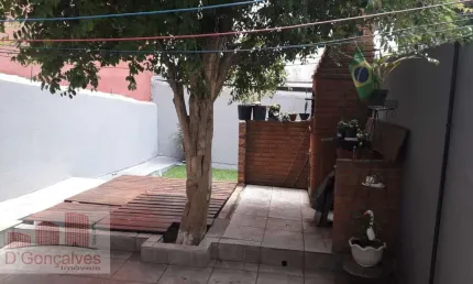 Sobrado para venda em centro de 150.00m² com 3 quartos, 1 suite e 2 garagens
