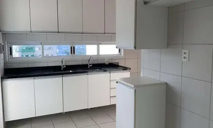 Apartamento para venda em boa viagem de 140.00m² com 3 quartos, 1 suite e 2 garagens