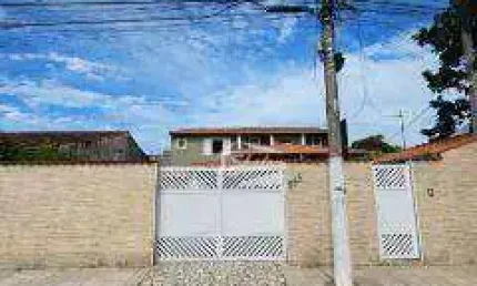 Sobrado para venda em travessão de 200.00m² com 4 quartos, 3 suites e 3 garagens
