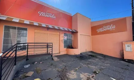 Imóvel comercial para alugar em centro de 200.00m² com 3 garagens