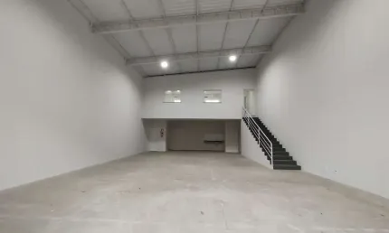 Galpão / depósito / armazém para alugar em loteamento são francisco de 228.00m² com 3 garagens