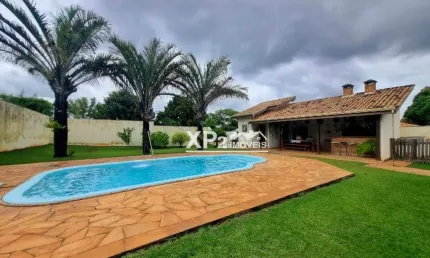 Chácara para venda em terras de itaici de 274.00m² com 3 quartos, 2 suites e 4 garagens
