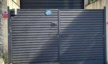Galpão / depósito / armazém para venda em vila camilópolis de 75.00m² com 2 garagens
