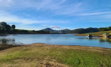Terreno em condomínio fechado à venda na Estrada Municipal José Vaccari, Serrinha, Bragança Paulista