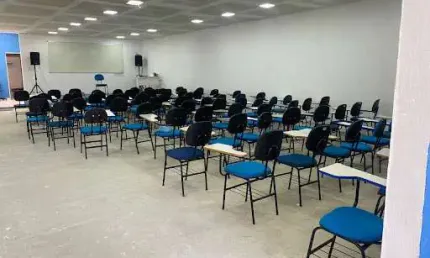 Sala comercial para alugar em centro de 260.00m² com 1 garagem