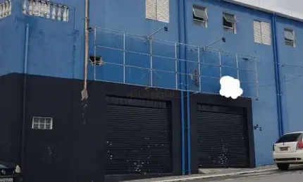 Loja para alugar em centro de 250.00m² com 2 garagens
