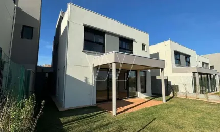 Casa de condomínio para venda em bairro das palmeiras de 220.00m² com 3 quartos, 3 suites e 2 garagens
