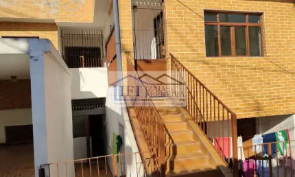 Casa para venda em km 18 de 156.00m² com 3 quartos e 2 garagens