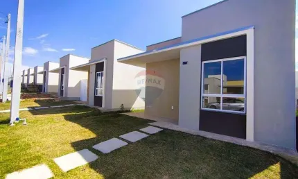 Casa para alugar em aparecidinha de 55.00m² com 2 quartos e 2 garagens
